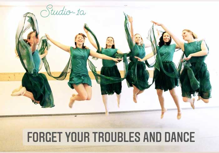 jumping dancers studio-1a